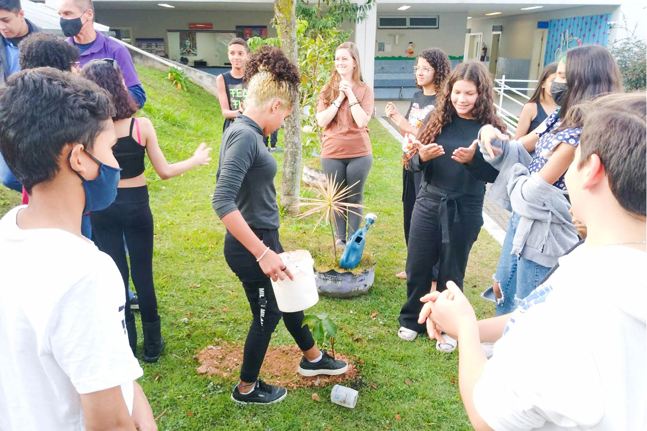 CCPL Jardim Paraíso promoveu plantio de mudas em homenagem ao ‘Dia Nacional da Mata Atlântica’